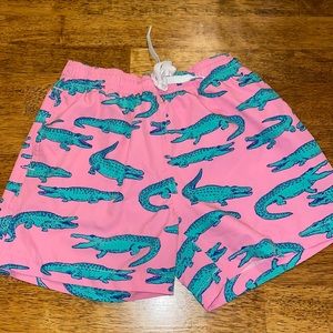 Chubbies kids size medium swim trunk. Smoke free home